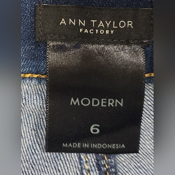 Ann Taylor Factory Women's Denim Ankle Jeans, Stretch, Modern Size 6 - Picture 12 of 14